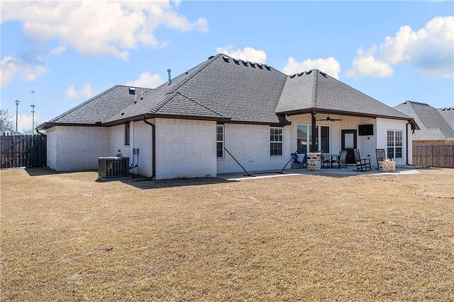1900 Tull Drive, Pea Ridge, AR 72751