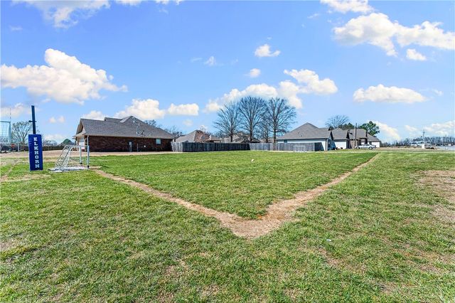 1900 Tull Drive, Pea Ridge, AR 72751