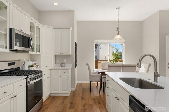 28132 227th Place SE, Maple Valley, WA 98038