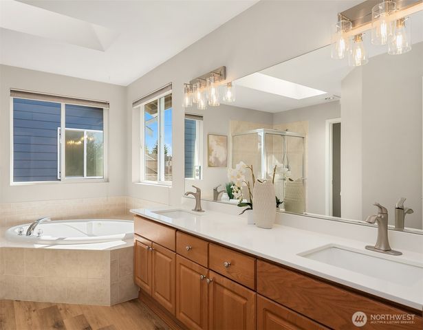 28132 227th Place SE, Maple Valley, WA 98038