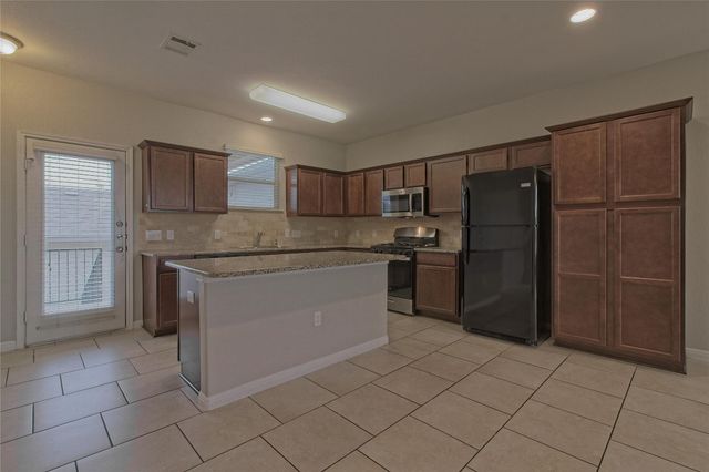 315 N Heatherwilde BLVD, Pflugerville, TX 78660