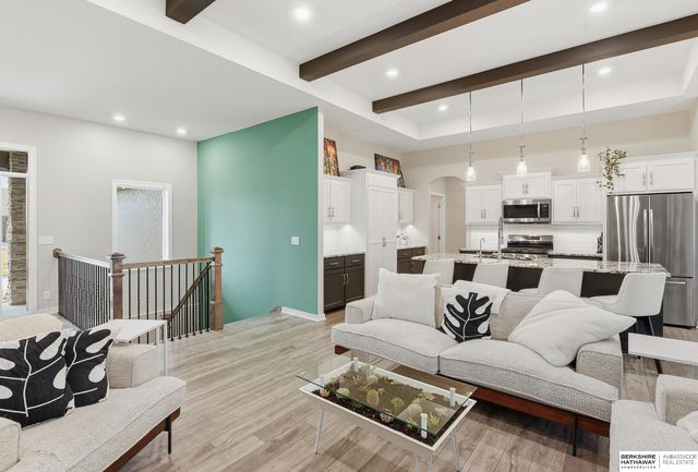 10215 Pintail Drive, Papillion, NE 68046