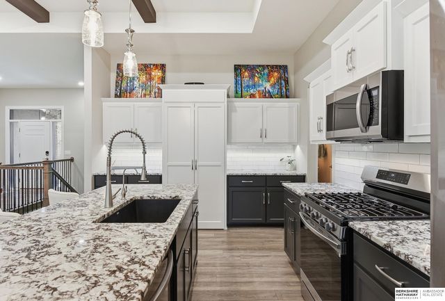 10215 Pintail Drive, Papillion, NE 68046