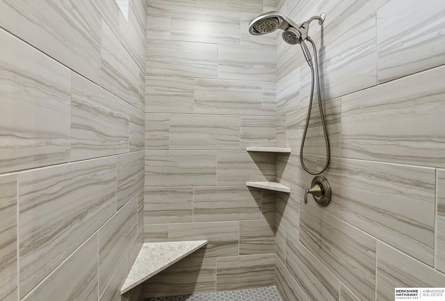 10215 Pintail Drive, Papillion, NE 68046