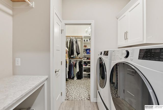 10215 Pintail Drive, Papillion, NE 68046