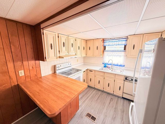 3043 Atlanta Circle, Murrells Inlet, SC 29576