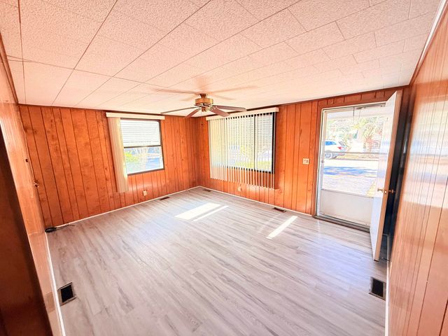 3043 Atlanta Circle, Murrells Inlet, SC 29576