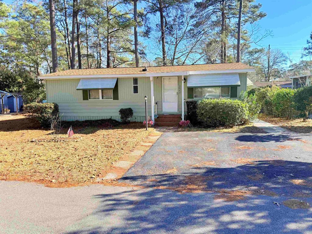 3043 Atlanta Circle, Murrells Inlet, SC 29576