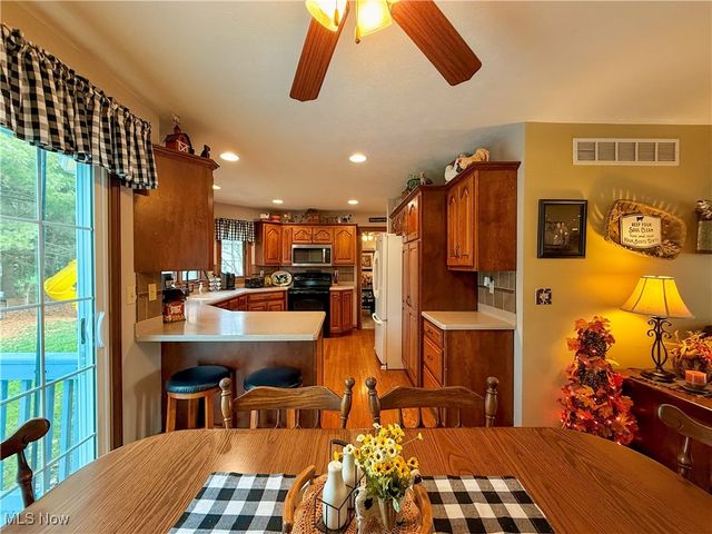 123 Clevidence Court, Seville, OH 44273