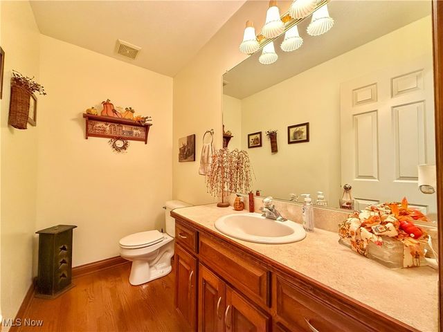 123 Clevidence Court, Seville, OH 44273