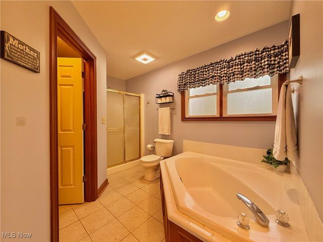 123 Clevidence Court, Seville, OH 44273