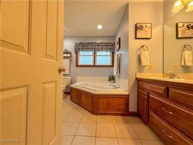 123 Clevidence Court, Seville, OH 44273