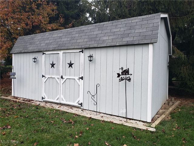 123 Clevidence Court, Seville, OH 44273