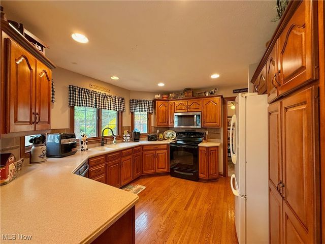 123 Clevidence Court, Seville, OH 44273