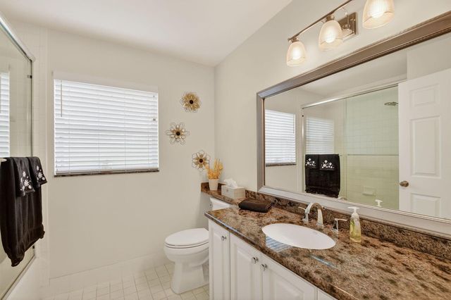 9718 Harbour Lake Circle, Boynton Beach, FL 33437