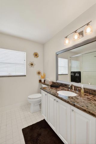 9718 Harbour Lake Circle, Boynton Beach, FL 33437