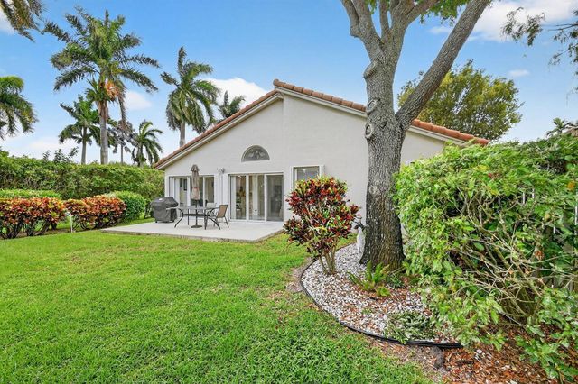 9718 Harbour Lake Circle, Boynton Beach, FL 33437
