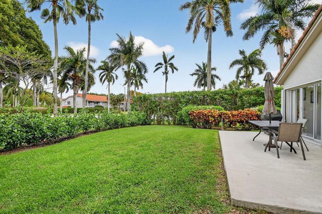 9718 Harbour Lake Circle, Boynton Beach, FL 33437
