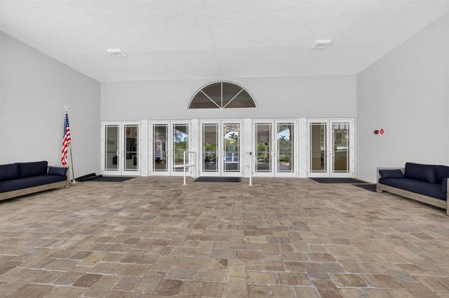 9718 Harbour Lake Circle, Boynton Beach, FL 33437