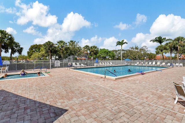9718 Harbour Lake Circle, Boynton Beach, FL 33437