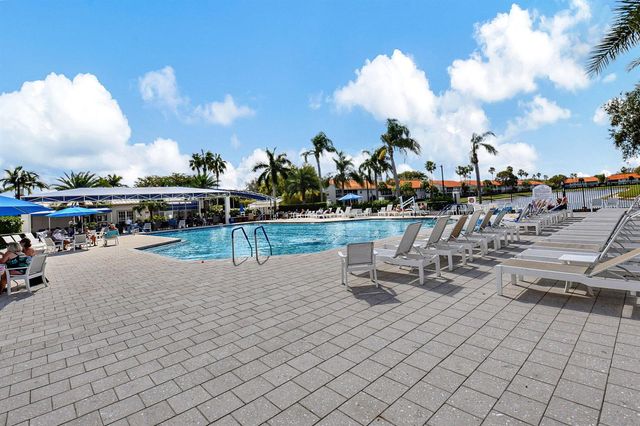 9718 Harbour Lake Circle, Boynton Beach, FL 33437