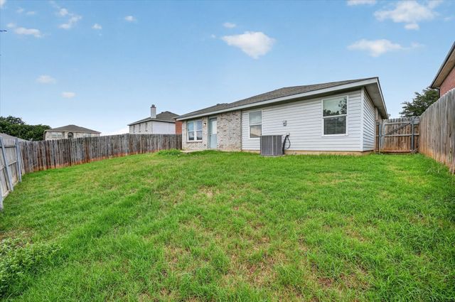1608 Diamond Lake Trail, Fort Worth, TX 76247