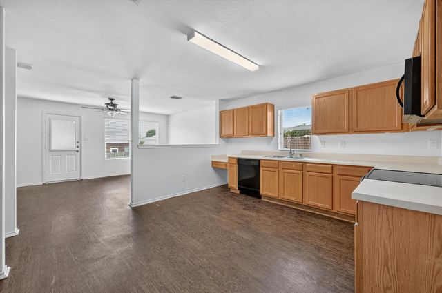 1608 Diamond Lake Trail, Fort Worth, TX 76247