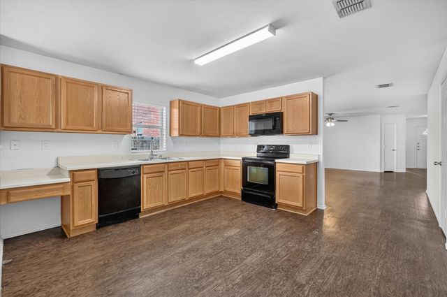 1608 Diamond Lake Trail, Fort Worth, TX 76247
