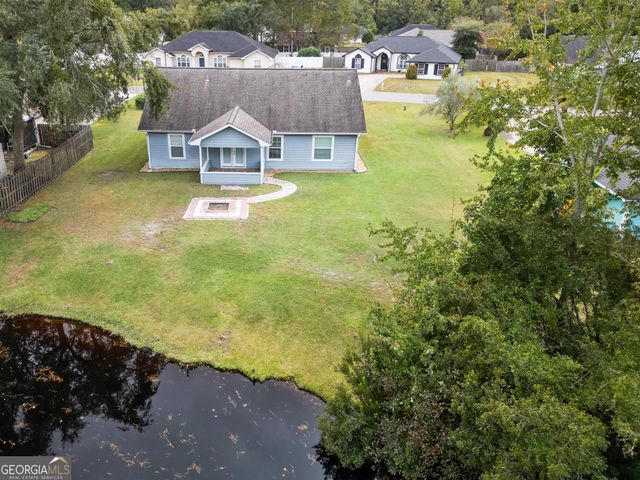 214 Lake Forest Drive S, Kingsland, GA 31548
