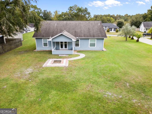 214 Lake Forest Drive S, Kingsland, GA 31548