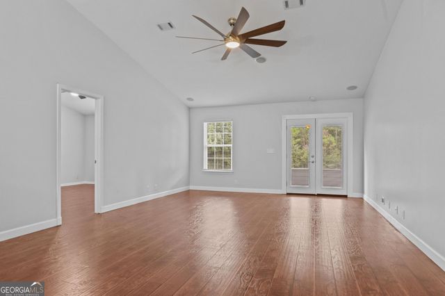 214 Lake Forest Drive S, Kingsland, GA 31548