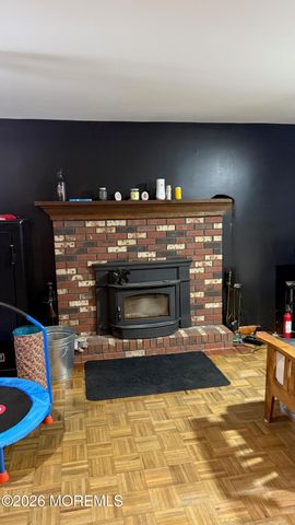 889 Pinehurst Road, New Egypt, NJ 08533