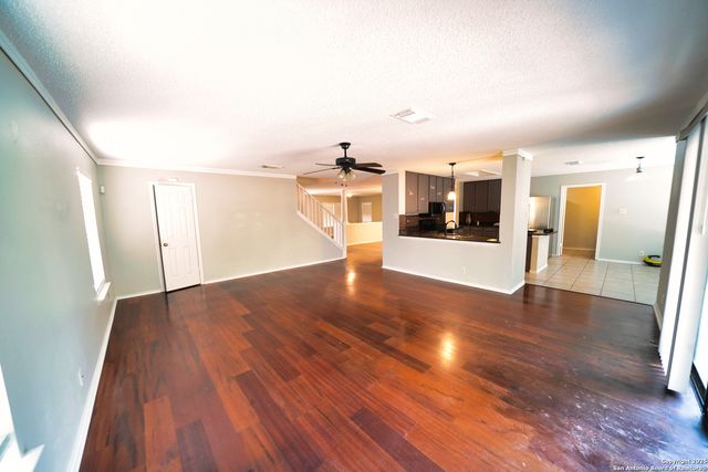 3935 Knollcross, San Antonio, TX 78247