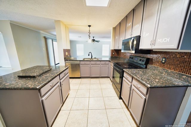 3935 Knollcross, San Antonio, TX 78247