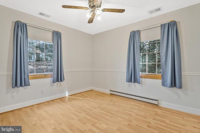 111 AUTUMN CT, Huntingtown, MD 20639