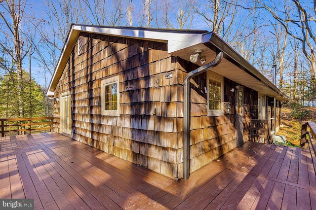 111 AUTUMN CT, Huntingtown, MD 20639