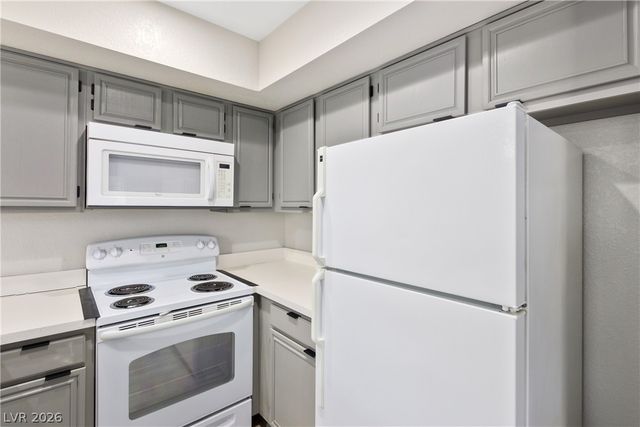 2220 Pine Breeze Lane 101, Las Vegas, NV 89119
