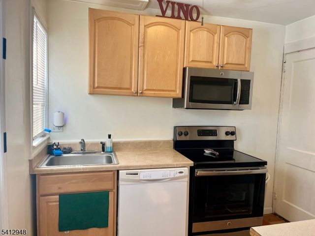 2 Chase Dr 2-4, Roxbury Twp., NJ 07847