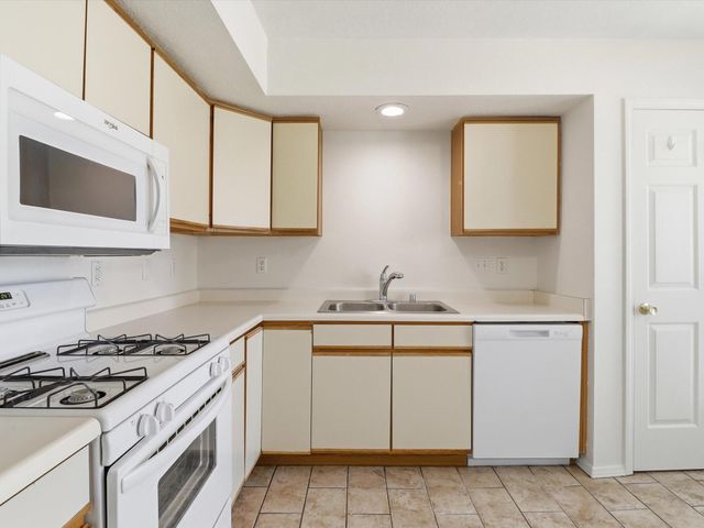2012 Strawberry Place NE, Rio Rancho, NM 87144