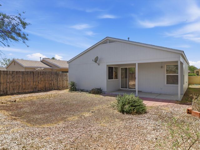 2012 Strawberry Place NE, Rio Rancho, NM 87144