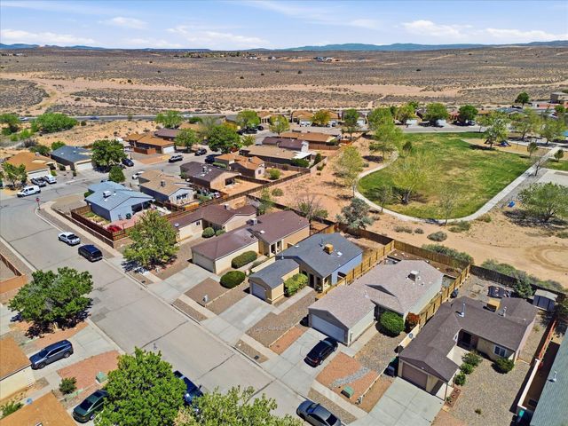 2012 Strawberry Place NE, Rio Rancho, NM 87144
