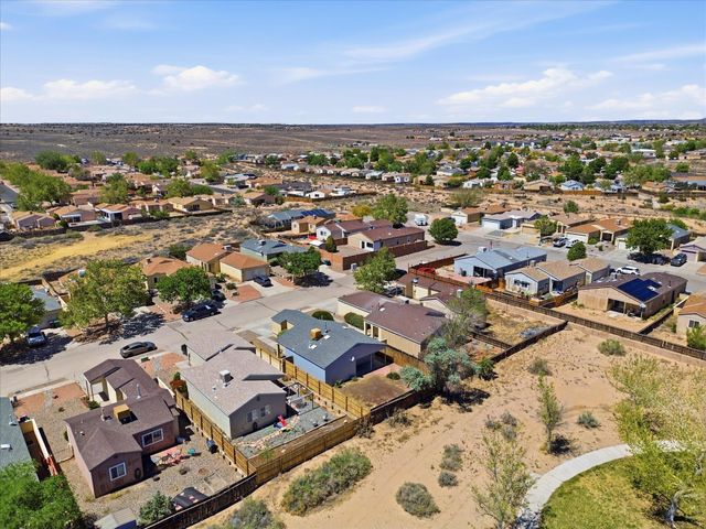 2012 Strawberry Place NE, Rio Rancho, NM 87144