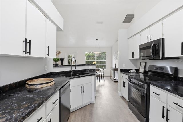 6110 NW 38TH TERRACE, Gainesville, FL 32653