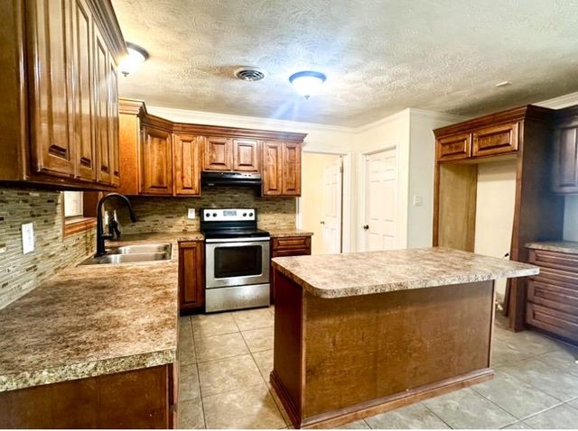 701 Linda Ann Avenue, Gray, LA 70359