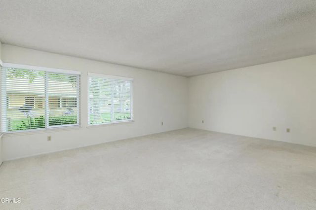 30105 Village 30, Camarillo, CA 93012