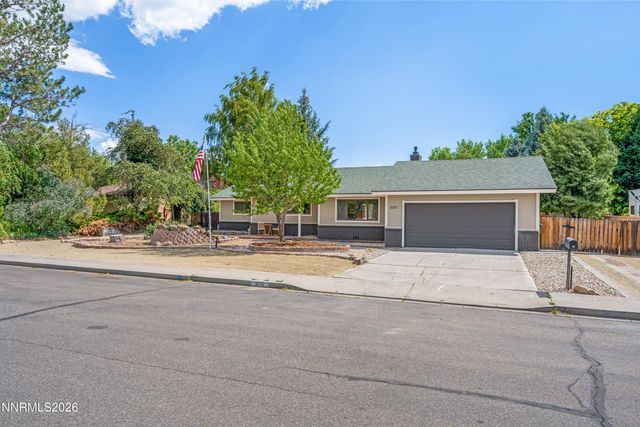 1670 Belarra Drive, Minden, NV 89423