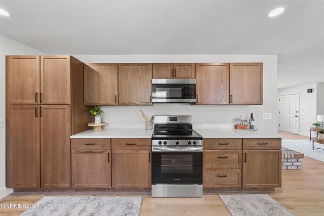 1670 Belarra Drive, Minden, NV 89423