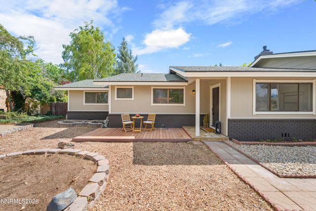 1670 Belarra Drive, Minden, NV 89423