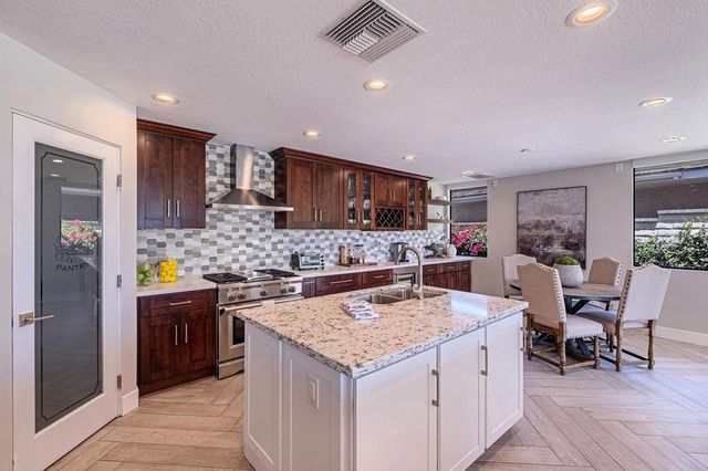 18 Lafayette Drive, Rancho Mirage, CA 92270