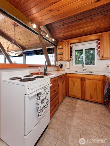 282 E Plantation Way, Shelton, WA 98584